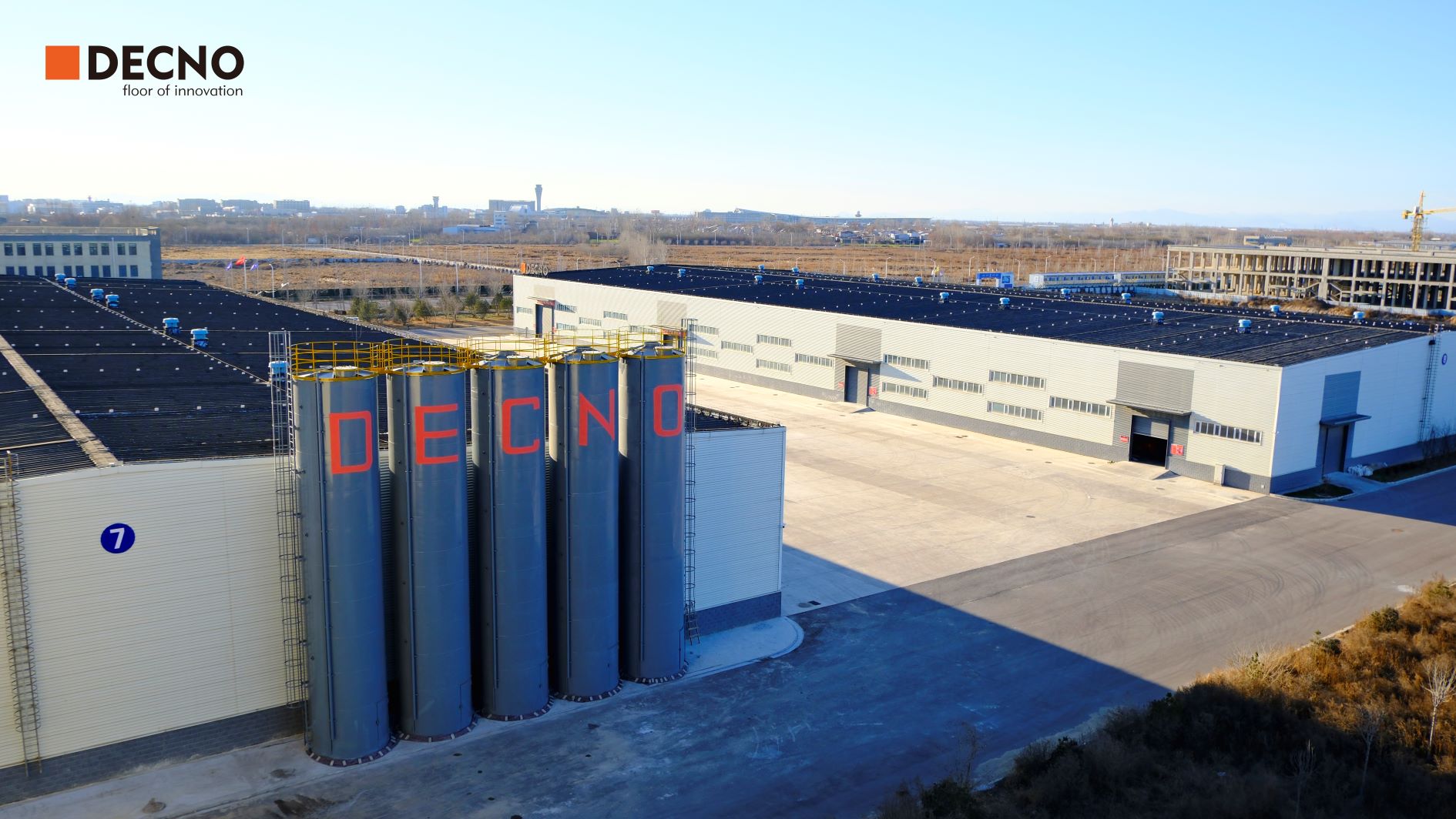 Comment choisir une usine de revêtements de sol SPC fiable ? DECNO